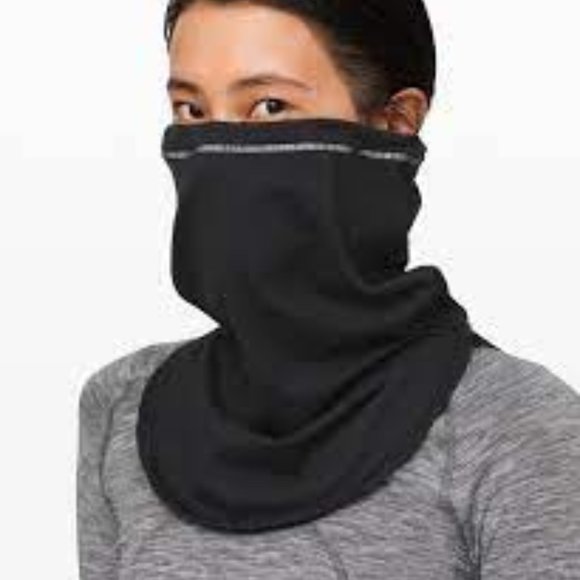 Lululemon Cross Chill Neckwarmer - Picture 9 of 9